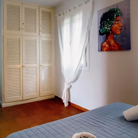 Helena's Dream Home, Corfu No7 格利法达