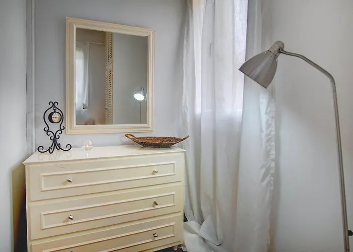 Helena's Dream Home, Corfu No7