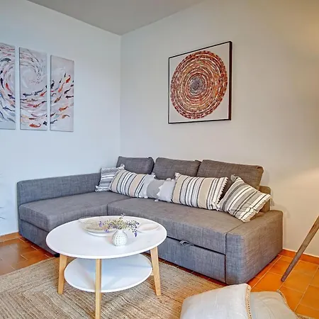 Helena's Dream Home, Corfu No7 Glifada